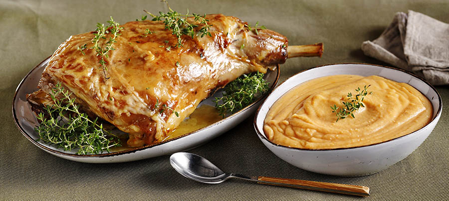 Μπούτι κατσίκι με πουρέ γλυκοπατάτας